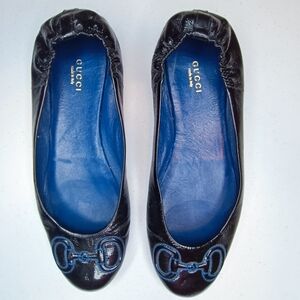 GUCCI Black Patent Leather Ballet Flats — EU 39 Embroidered Horsebit Detail